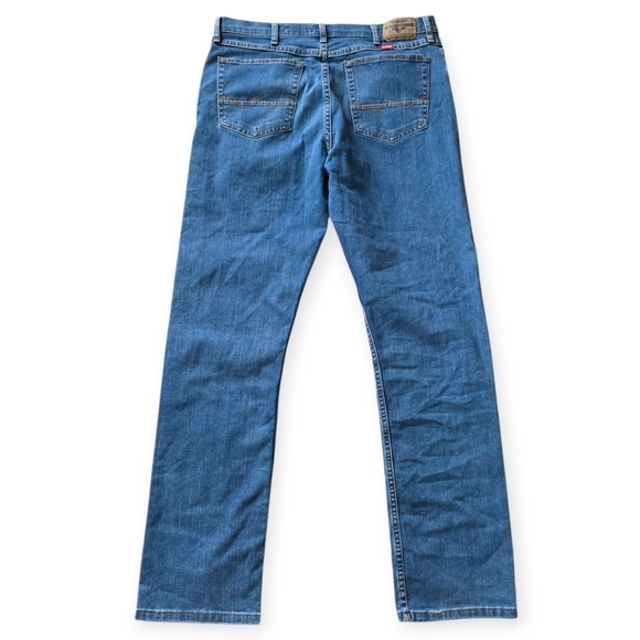 Wrangler Straight Fit Men's Jeans, Size 36x34 - Picture 7 of 7